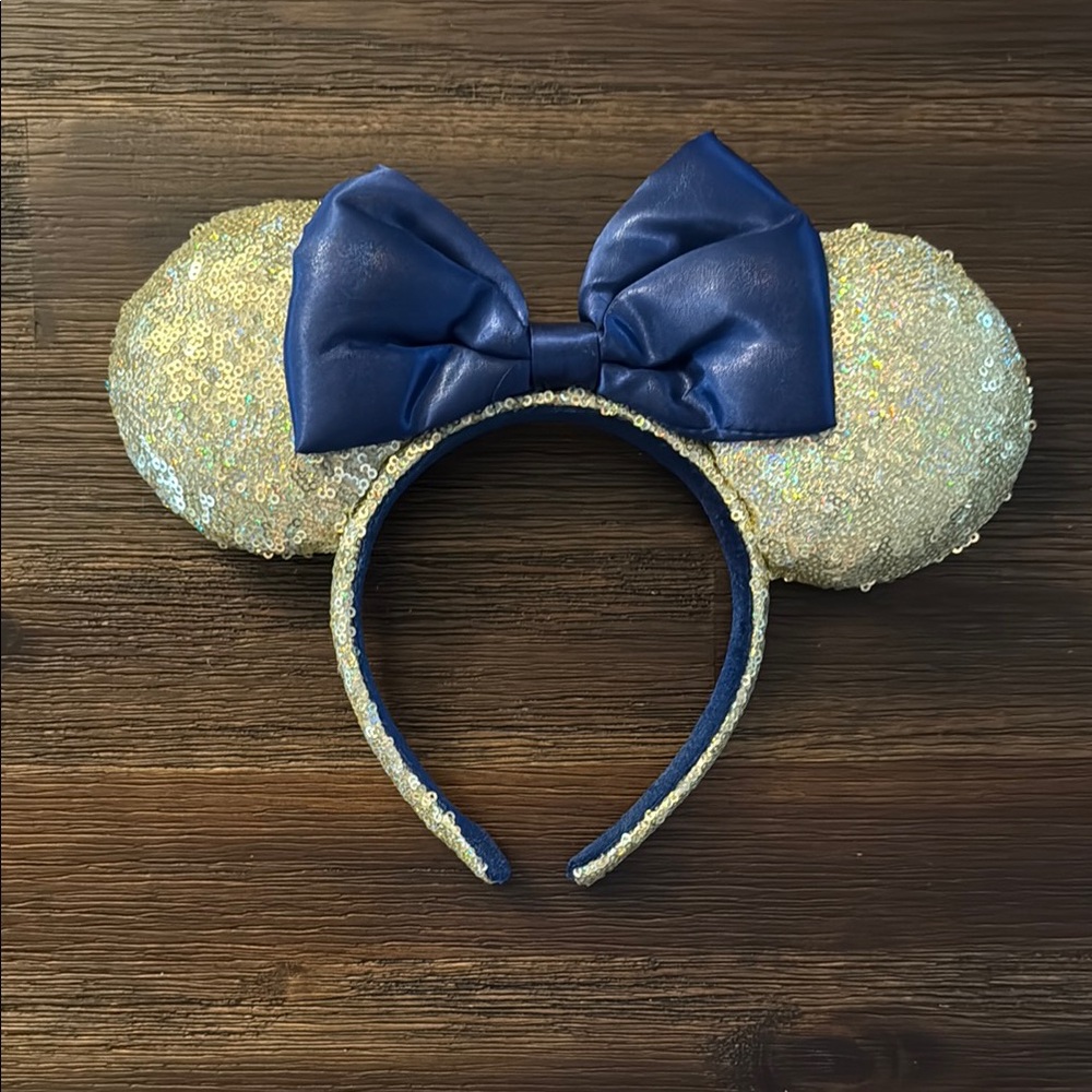 Walt Disney World 50th Anniversary Gold Sequin EARidescent Blue Bow Ear Headband
